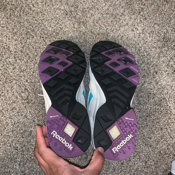 Men Reeboks - Picture 3 of 7